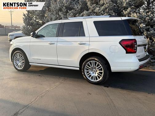 2024 Ford Expedition Platinum