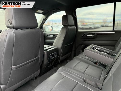 2025 Chevrolet Suburban 4WD Z71