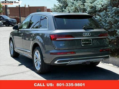 2022 Audi Q7 45 Premium