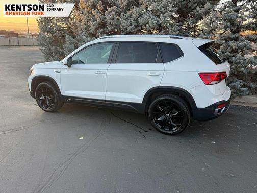 2022 Volkswagen Taos 1.5T SE