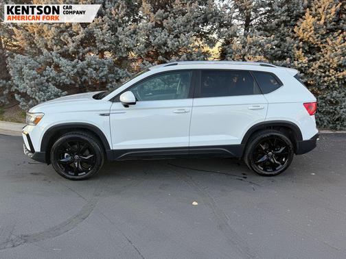 2022 Volkswagen Taos 1.5T SE