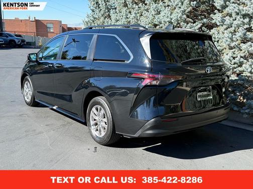 2024 Toyota Sienna XLE