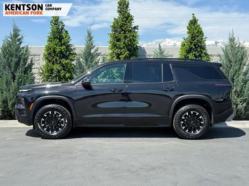 Mosaic Black Metallic 2025 Chevrolet Traverse Z71