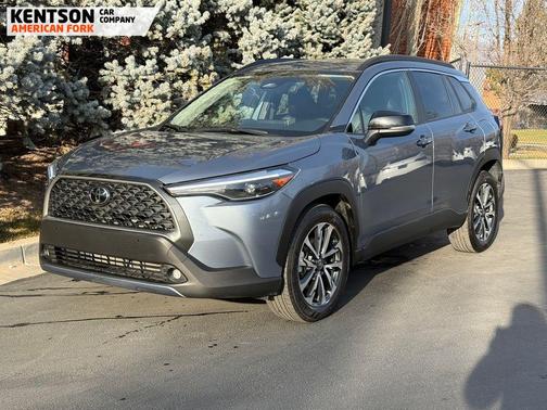 2025 Toyota Corolla Cross XLE