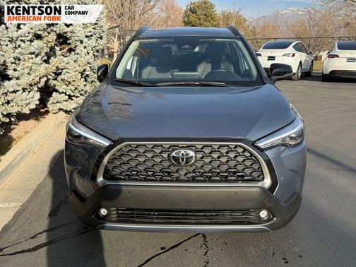 2025 Toyota Corolla Cross XLE