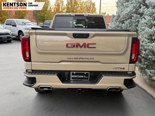 2022 GMC Sierra 1500 AT4
