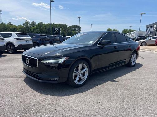 Black 2019 Volvo S90 T5 Momentum