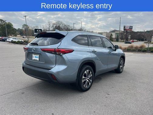 2023 Toyota Highlander Hybrid XLE