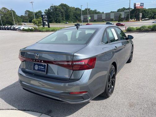 2025 Volkswagen Jetta 1.5T SE