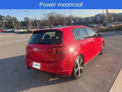 2015 Volkswagen Golf GTI 2.0T SE 4-Door