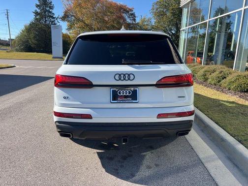 2025 Audi Q7 55 Premium Plus