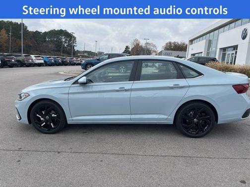 2026 Volkswagen Jetta 1.4T SE