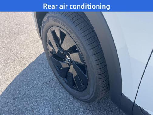 opal white pearl 2026 Volkswagen Atlas 2.0T SE w/Technology