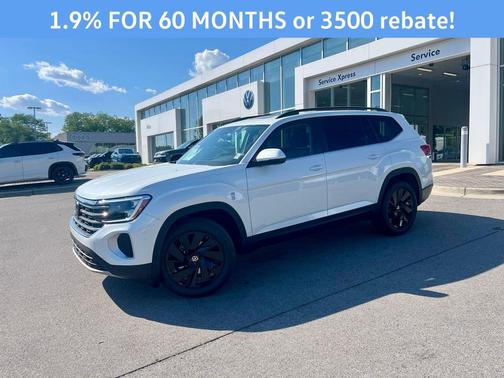 opal white pearl 2026 Volkswagen Atlas 2.0T SE w/Technology