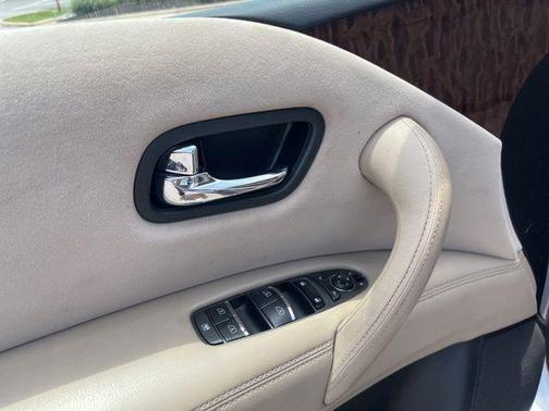 2018 Nissan Armada SV
