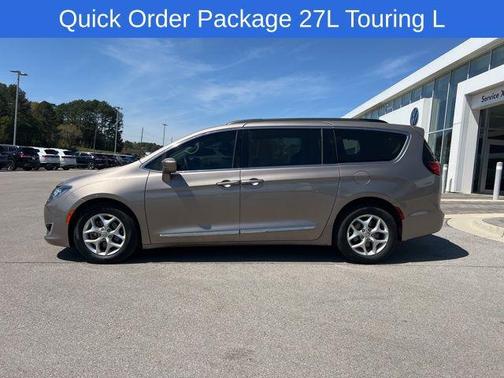 Molten Silver 2017 Chrysler Pacifica Touring-L