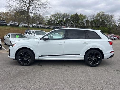 Glacier White Metallic 2025 Audi Q7 55 Premium Plus
