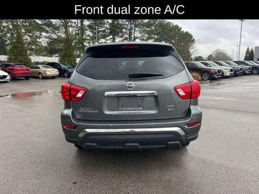 2018 Nissan Pathfinder SV