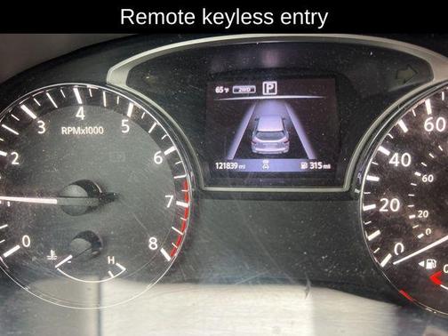 2018 Nissan Pathfinder SV