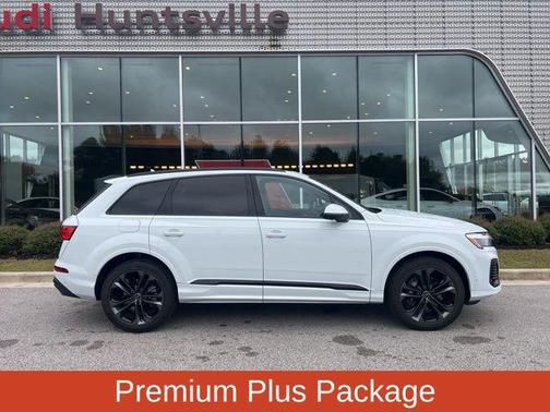 2025 Audi Q7 55 Premium Plus
