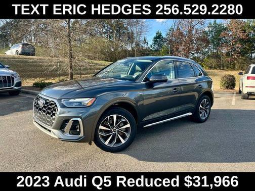 Daytona Gray Pearl Effect 2023 Audi Q5 45 S line Premium Plus