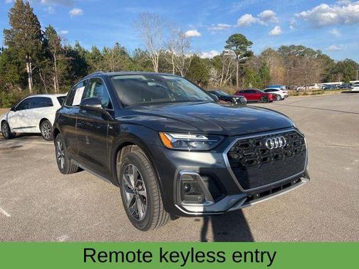Daytona Gray Pearl Effect 2023 Audi Q5 45 S line Premium Plus