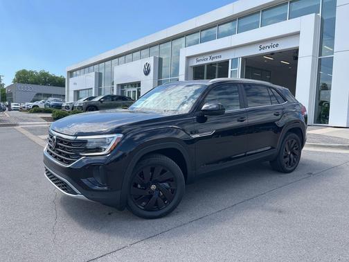 deep black pearl 2026 Volkswagen Atlas Cross Sport 2.0T SE w/Technology