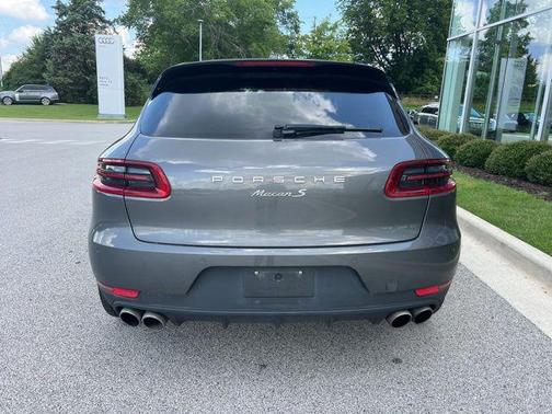 2016 Porsche Macan S