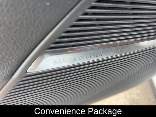 Glacier White Metallic 2019 Audi Q8 3.0T Premium Plus