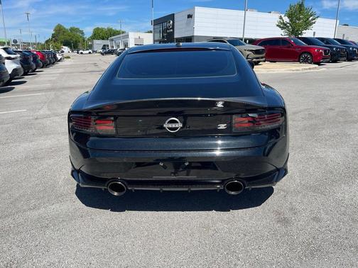 Black Diamond Pearl 2024 Nissan Z Performance Auto