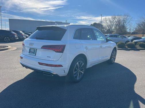 2022 Audi Q5 45 S line Premium