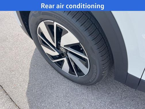opal white pearl 2026 Volkswagen Atlas 2.0T SEL