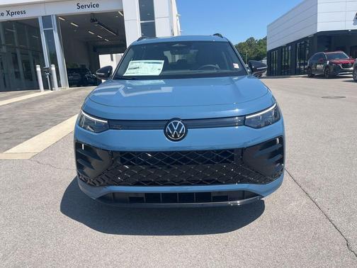 Monterey Blue Pearl 2026 Volkswagen Tiguan 2.0T SE R-Line Black