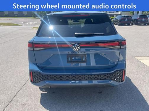 Monterey Blue Pearl 2026 Volkswagen Tiguan 2.0T SE R-Line Black
