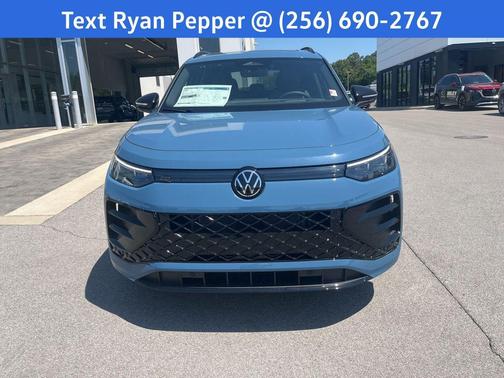 Monterey Blue Pearl 2026 Volkswagen Tiguan 2.0T SE R-Line Black