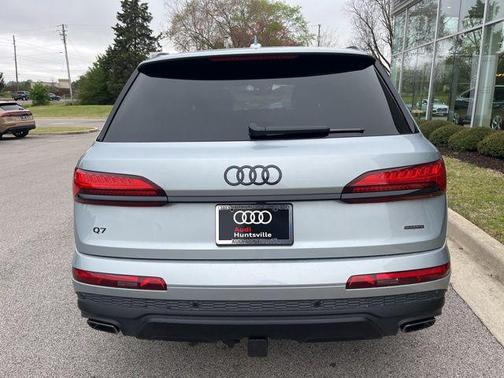 2025 Audi Q7 55 Premium Plus