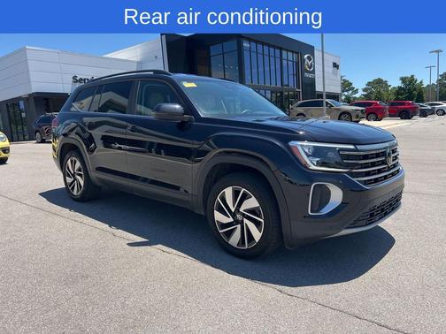 Black 2024 Volkswagen Atlas 2.0T SE w/Technology