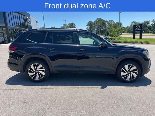 Black 2024 Volkswagen Atlas 2.0T SE w/Technology