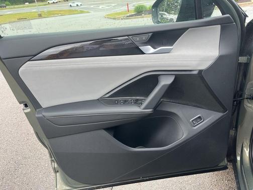 Avocado Green w/Deep Black Roof 2026 Volkswagen Tiguan 2.0T SE R-Line Black