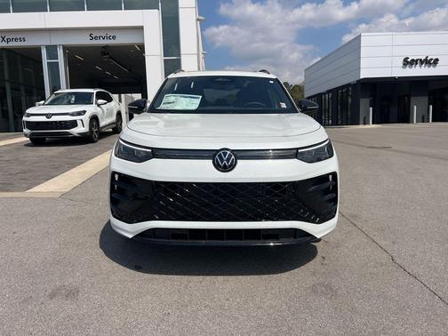 opal white pearl 2026 Volkswagen Tiguan 2.0T SE R-Line Black