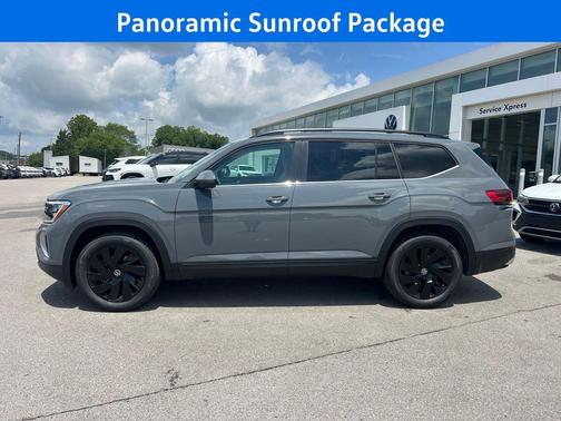 pure gray 2026 Volkswagen Atlas 2.0T SE w/Technology