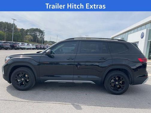 Deep Black Pearl 2026 Volkswagen Atlas Peak Edition