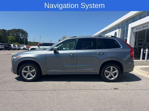 2017 Volvo XC90 T5 Momentum