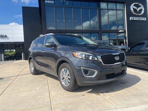 2017 Kia Sorento LX