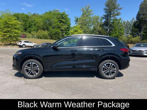 Mythos Black Metallic 2025 Audi Q5 Premium Plus TFSI quattro S tronic