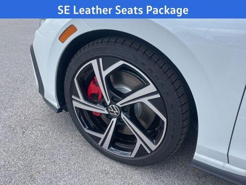 2025 Volkswagen Golf GTI 2.0T SE DSG