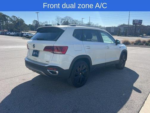 2024 Volkswagen Taos 1.5T SEL