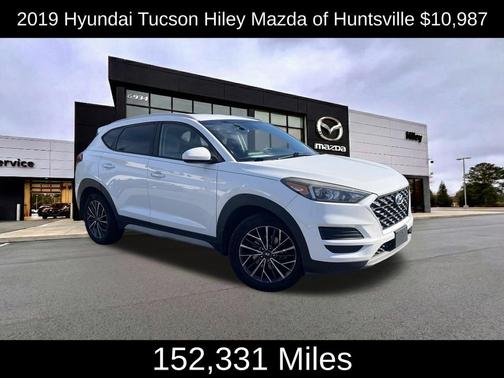 Dazzling White 2019 Hyundai TUCSON SE