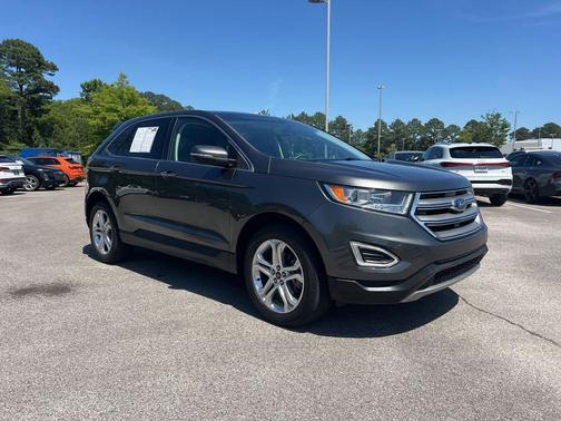 Magnetic 2018 Ford Edge Titanium