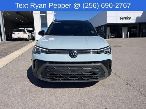 2025 Volkswagen Taos 1.5T SE Black